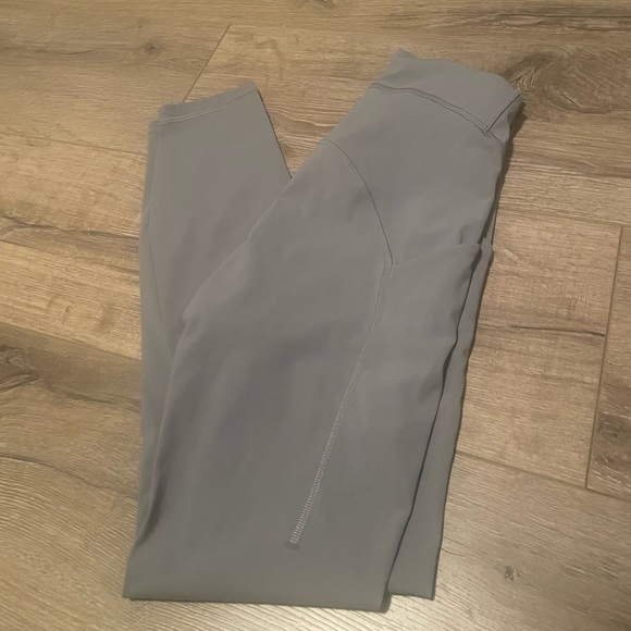 Lululemon Power Thru High-Rise Tight 25" (Rhino Grey) - Picture 6 of 6